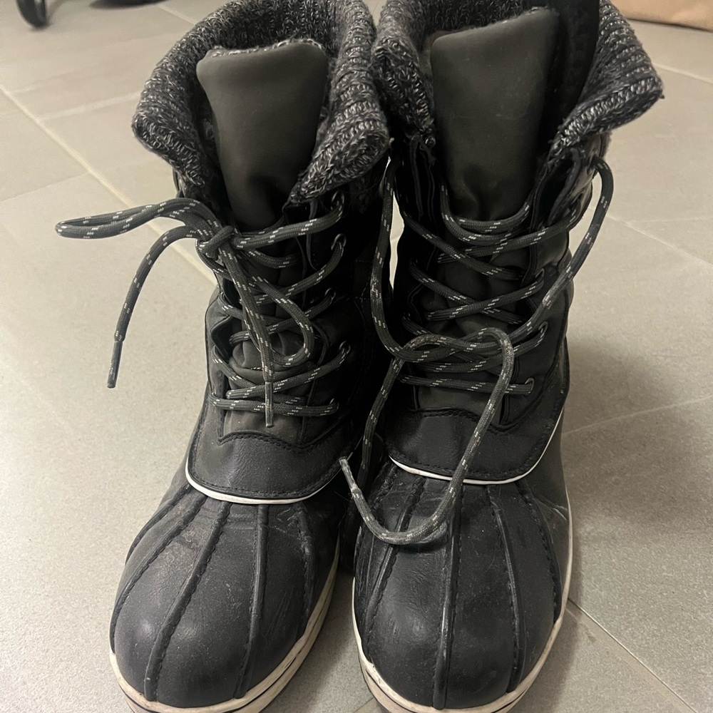 Black Winter Boots with Gray Accents